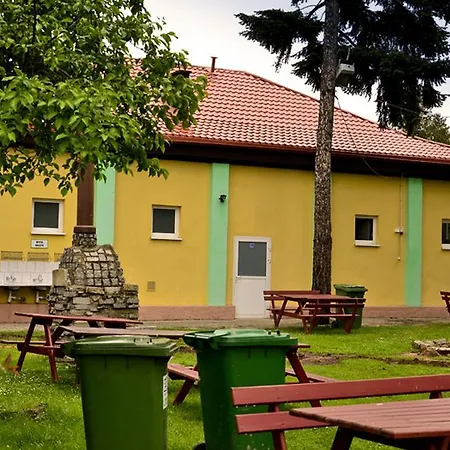 Dom Wycieczkowy - Osrodek Sportu I Rekreacji W Swidnicy Świdnica