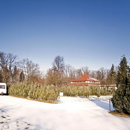 Dom Wycieczkowy - Osrodek Sportu I Rekreacji W Swidnicy Station touristique *